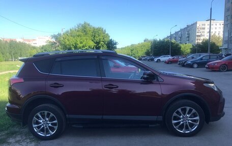 Toyota RAV4, 2017 год, 2 720 000 рублей, 3 фотография