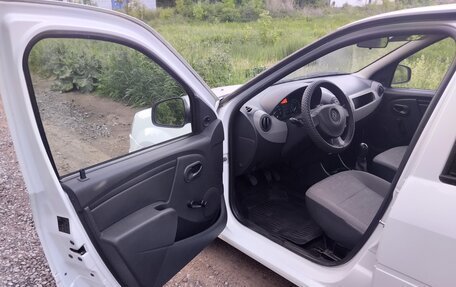 Renault Logan I, 2015 год, 599 000 рублей, 10 фотография