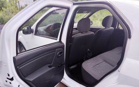 Renault Logan I, 2015 год, 599 000 рублей, 13 фотография