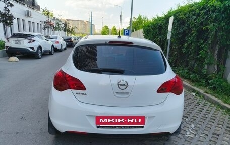 Opel Astra J, 2011 год, 620 000 рублей, 6 фотография