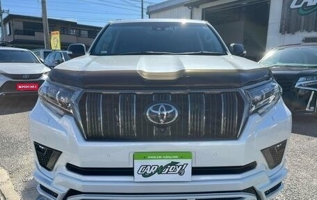 Toyota Land Cruiser Prado 150 рестайлинг 2, 2021 год, 3 764 027 рублей, 2 фотография