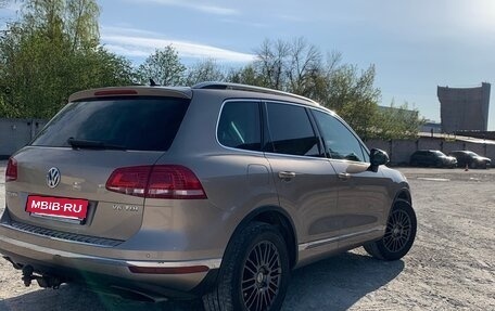 Volkswagen Touareg III, 2015 год, 3 300 000 рублей, 8 фотография