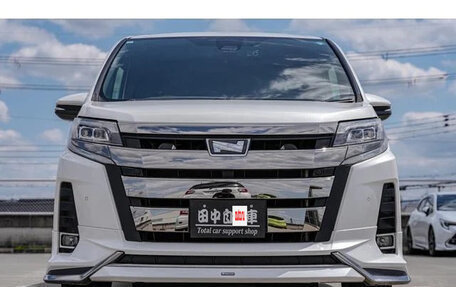 Toyota Noah III, 2021 год, 1 855 123 рублей, 2 фотография