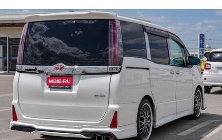 Toyota Noah III, 2021 год, 1 855 123 рублей, 17 фотография