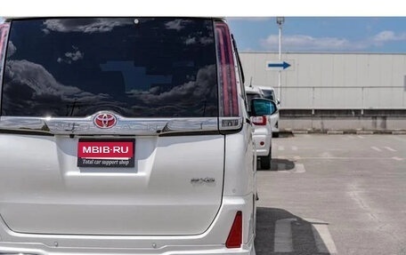 Toyota Noah III, 2021 год, 1 855 123 рублей, 14 фотография