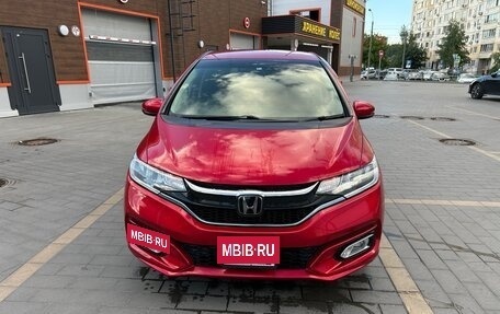 Honda Fit III, 2017 год, 1 300 000 рублей, 2 фотография