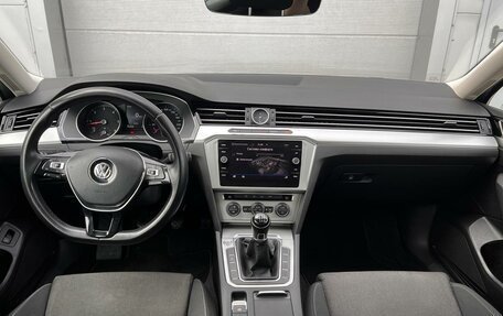 Volkswagen Passat B8 рестайлинг, 2018 год, 1 350 000 рублей, 9 фотография