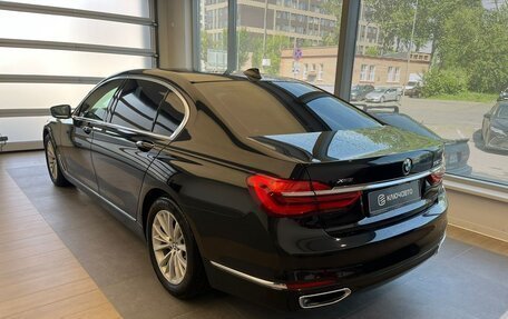 BMW 7 серия, 2018 год, 3 900 000 рублей, 5 фотография