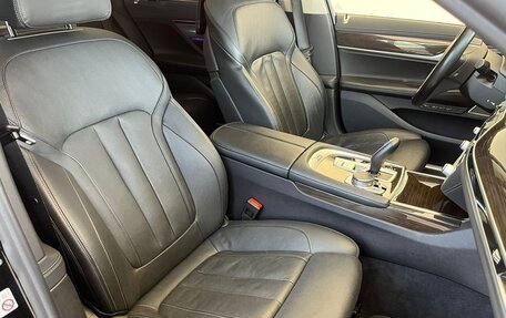 BMW 7 серия, 2018 год, 3 900 000 рублей, 13 фотография
