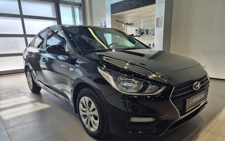 Hyundai Solaris II рестайлинг, 2018 год, 1 100 000 рублей, 3 фотография