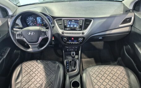 Hyundai Solaris II рестайлинг, 2018 год, 1 100 000 рублей, 13 фотография