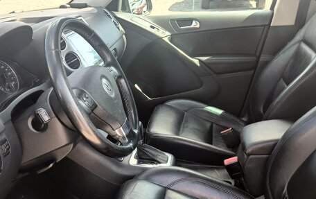 Volkswagen Tiguan I, 2010 год, 975 000 рублей, 4 фотография