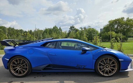 Lamborghini Huracán, 2023 год, 56 650 000 рублей, 3 фотография