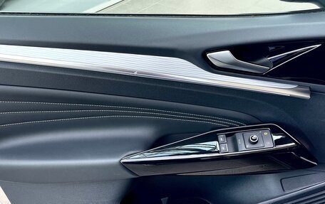 Volkswagen ID.4, 2022 год, 3 350 000 рублей, 13 фотография