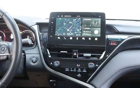 Toyota Camry, 2021 год, 2 500 000 рублей, 9 фотография