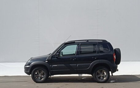 Chevrolet Niva I рестайлинг, 2018 год, 785 000 рублей, 5 фотография