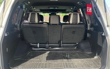 Toyota Land Cruiser 200, 2017 год, 8 500 000 рублей, 2 фотография