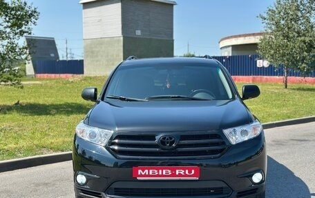 Toyota Highlander III, 2012 год, 1 730 000 рублей, 6 фотография