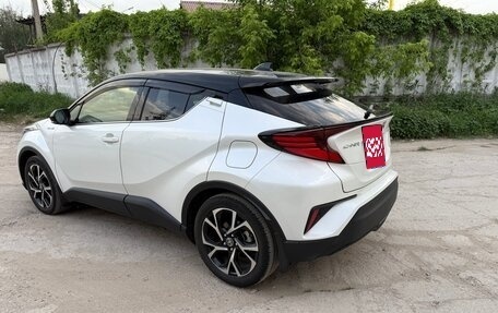Toyota C-HR I рестайлинг, 2020 год, 2 150 000 рублей, 2 фотография
