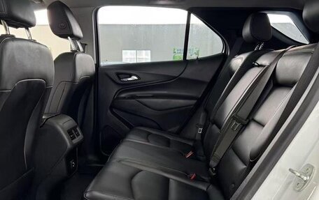 Chevrolet Equinox III, 2020 год, 1 195 500 рублей, 7 фотография