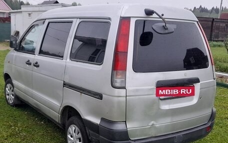 Toyota Town Ace III, 2001 год, 300 000 рублей, 11 фотография