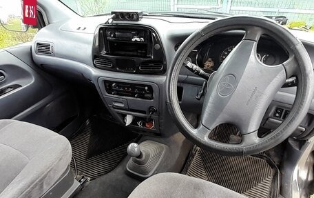 Toyota Town Ace III, 2001 год, 300 000 рублей, 7 фотография