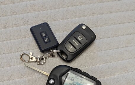 KIA Rio III рестайлинг, 2014 год, 1 000 000 рублей, 21 фотография