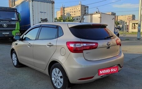 KIA Rio III рестайлинг, 2014 год, 1 000 000 рублей, 5 фотография