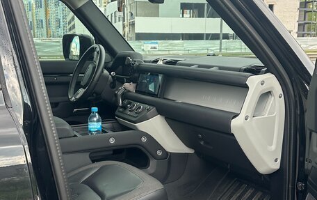 Land Rover Defender II, 2021 год, 6 300 000 рублей, 11 фотография