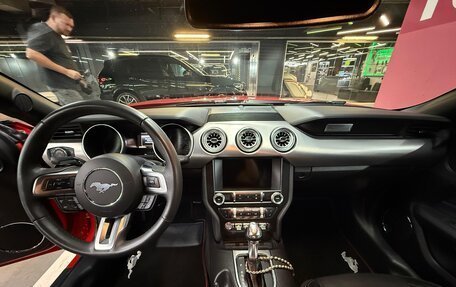 Ford Mustang VI рестайлинг, 2019 год, 3 590 000 рублей, 11 фотография