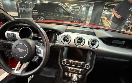 Ford Mustang VI рестайлинг, 2019 год, 3 590 000 рублей, 12 фотография