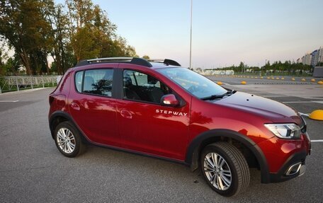 Renault Sandero II рестайлинг, 2019 год, 1 280 000 рублей, 3 фотография