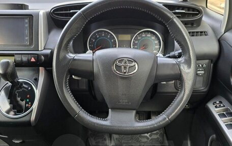 Toyota Wish II, 2012 год, 1 490 000 рублей, 4 фотография