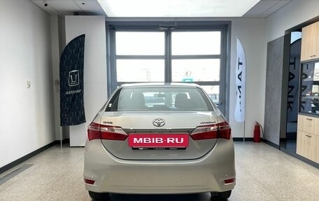 Toyota Corolla, 2016 год, 1 370 000 рублей, 5 фотография