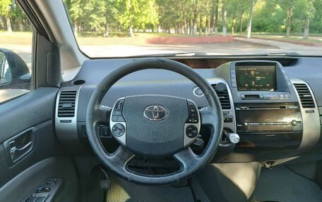 Toyota Prius, 2007 год, 640 000 рублей, 8 фотография