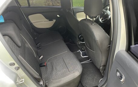 Renault Logan II, 2018 год, 900 000 рублей, 11 фотография