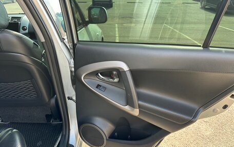 Toyota RAV4, 2006 год, 1 280 000 рублей, 10 фотография