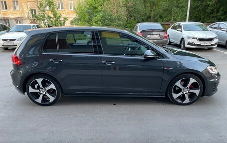 Volkswagen Golf GTI VII, 2016 год, 1 850 000 рублей, 3 фотография