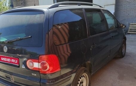Volkswagen Sharan I рестайлинг, 2004 год, 650 000 рублей, 1 фотография