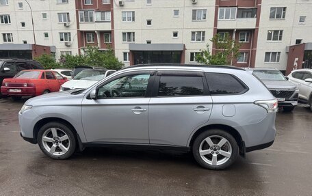 Mitsubishi Outlander III рестайлинг 3, 2013 год, 1 400 000 рублей, 1 фотография