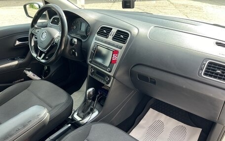 Volkswagen Polo VI (EU Market), 2017 год, 1 300 000 рублей, 1 фотография