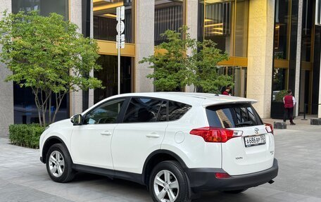 Toyota RAV4, 2013 год, 3 200 000 рублей, 8 фотография