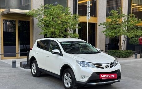 Toyota RAV4, 2013 год, 3 200 000 рублей, 4 фотография