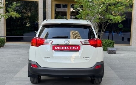 Toyota RAV4, 2013 год, 3 200 000 рублей, 14 фотография