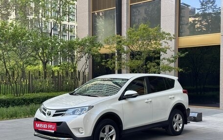 Toyota RAV4, 2013 год, 3 200 000 рублей, 11 фотография
