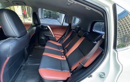 Toyota RAV4, 2013 год, 3 200 000 рублей, 24 фотография