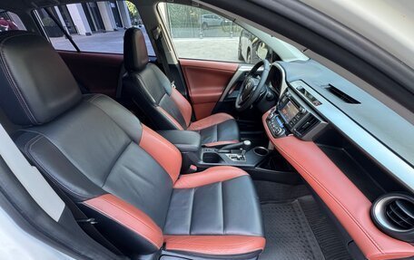 Toyota RAV4, 2013 год, 3 200 000 рублей, 22 фотография