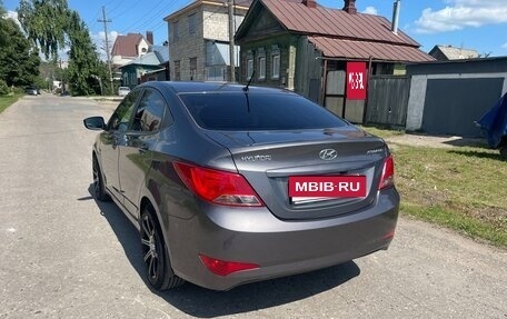 Hyundai Solaris II рестайлинг, 2014 год, 1 050 000 рублей, 5 фотография