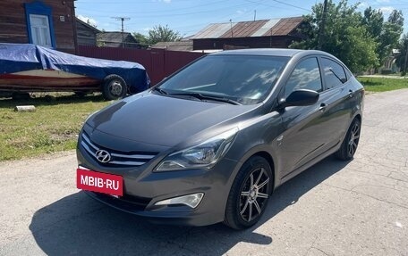 Hyundai Solaris II рестайлинг, 2014 год, 1 050 000 рублей, 2 фотография