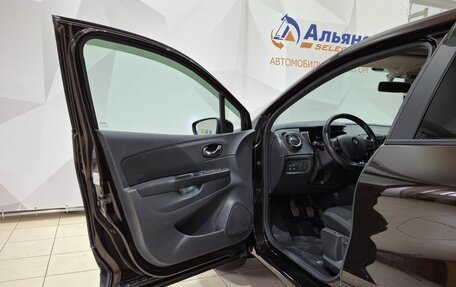 Renault Kaptur I рестайлинг, 2019 год, 1 400 000 рублей, 22 фотография